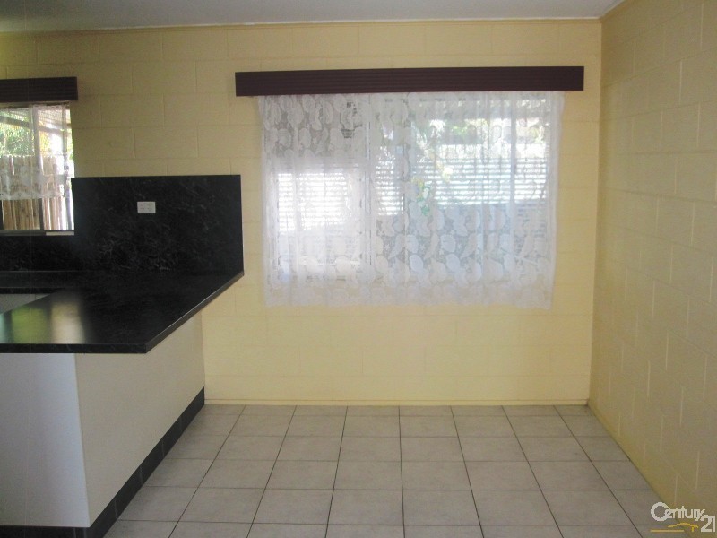 15 BANKSIA STREET, Kirwan QLD 4817