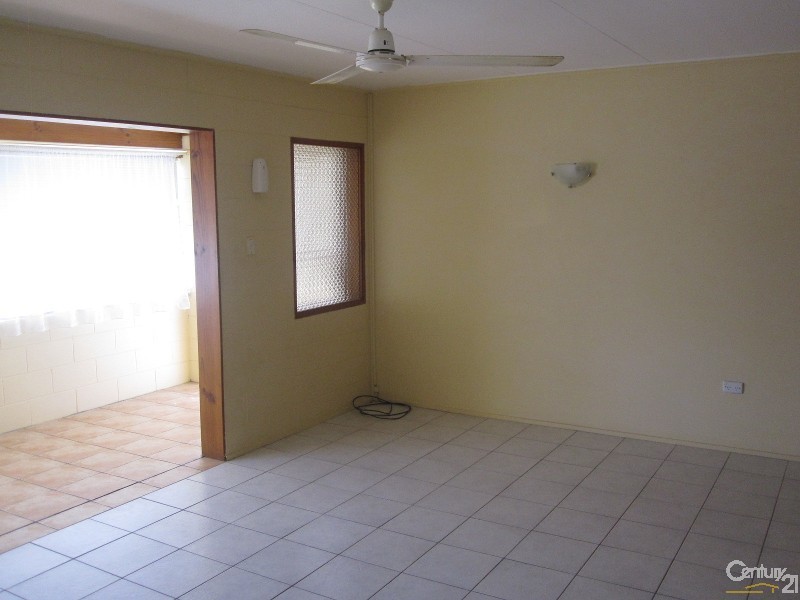 15 BANKSIA STREET, Kirwan QLD 4817