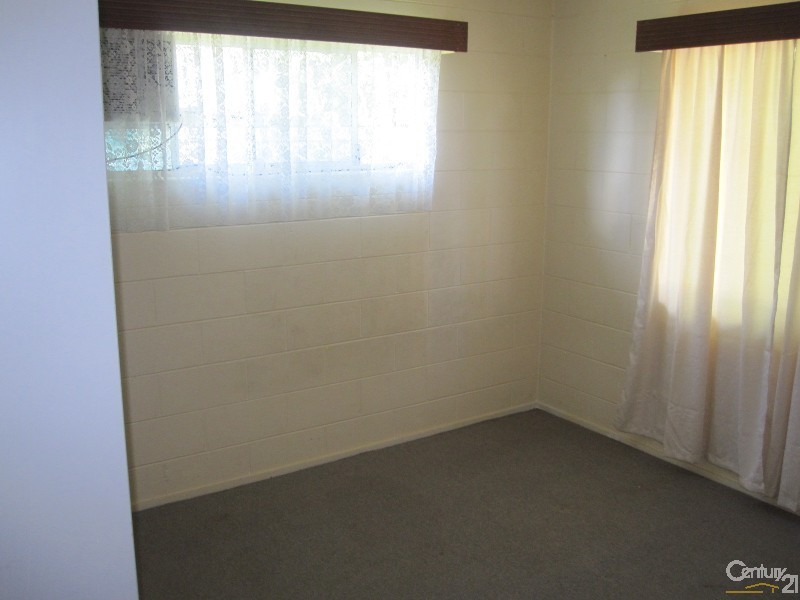 15 BANKSIA STREET, Kirwan QLD 4817