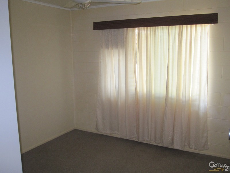 15 BANKSIA STREET, Kirwan QLD 4817