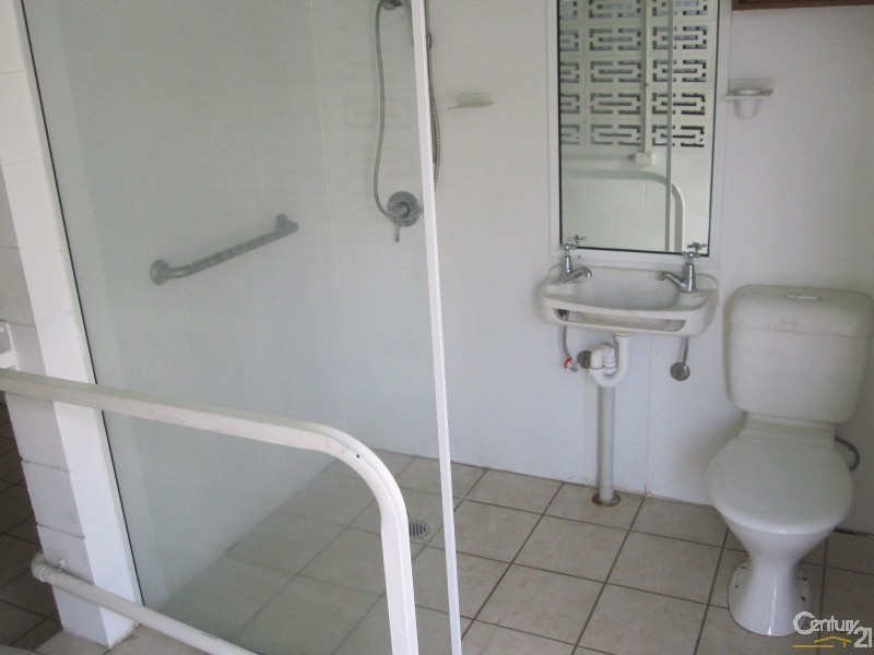 15 BANKSIA STREET, Kirwan QLD 4817