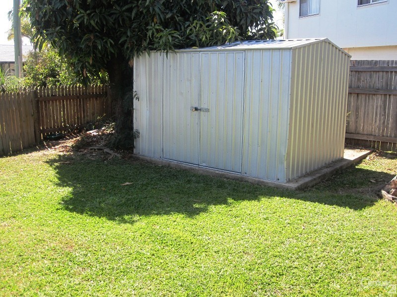 15 BANKSIA STREET, Kirwan QLD 4817