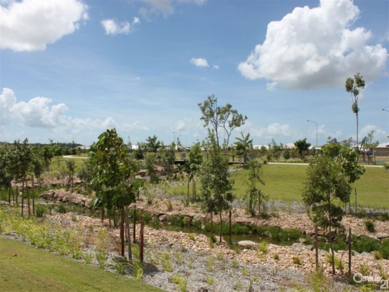 41 SANCTUM BOULEVARDE, Mount Low QLD 4818