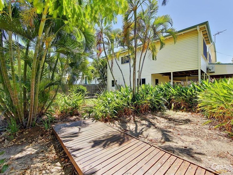 Railway Estate QLD 4810