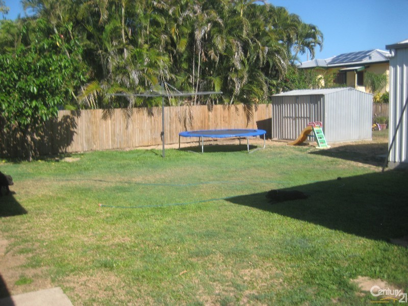 38 TYRRELL STREET, Gulliver QLD 4812