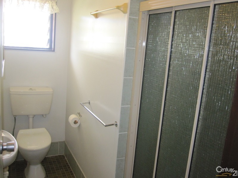 4 DAVIES STREET, Mount Louisa QLD 4814