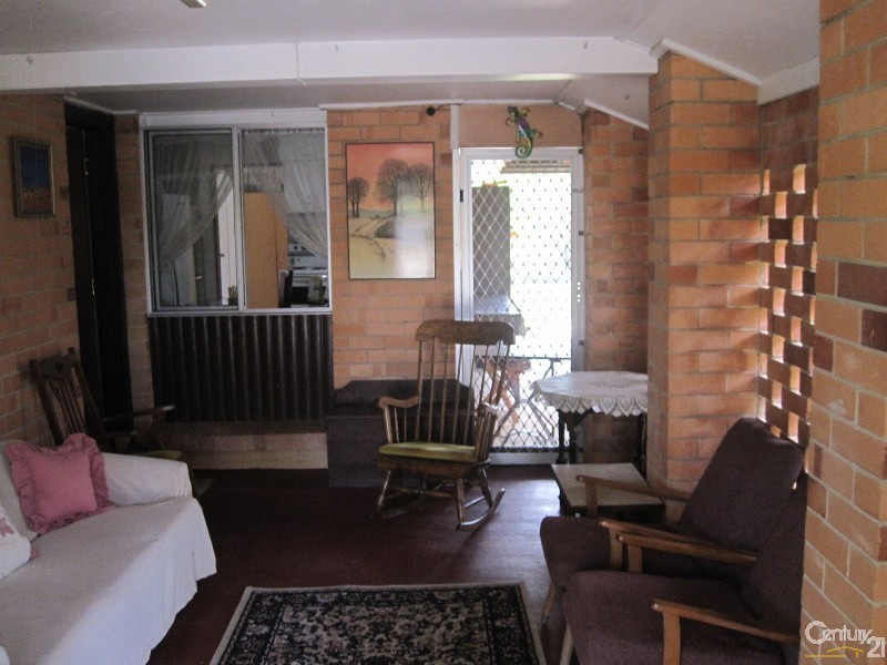 4 DAVIES STREET, Mount Louisa QLD 4814