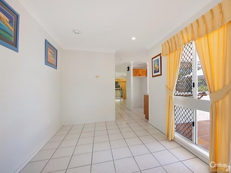 92 WHITSUNDAY DRIVE, Kirwan QLD 4817