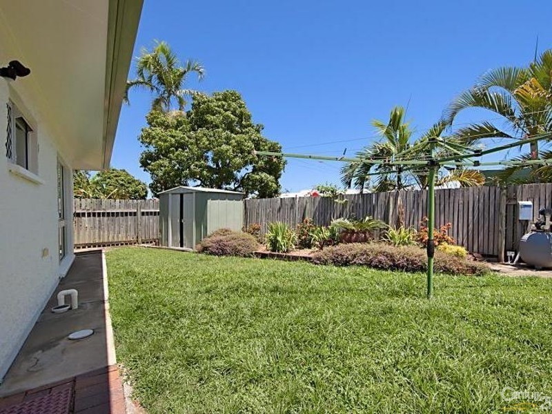 92 WHITSUNDAY DRIVE, Kirwan QLD 4817