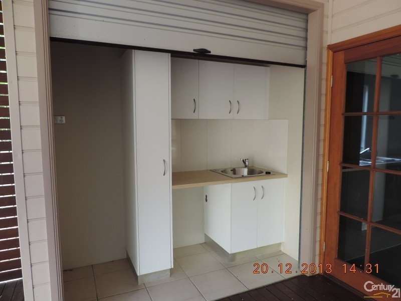 15A Estate Street, West End QLD 4810