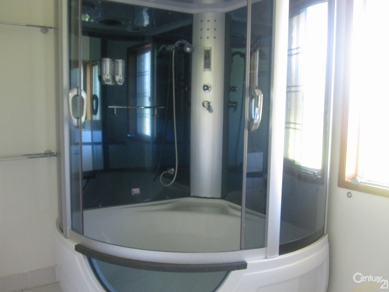 1 Elberry, Kelso QLD 4815