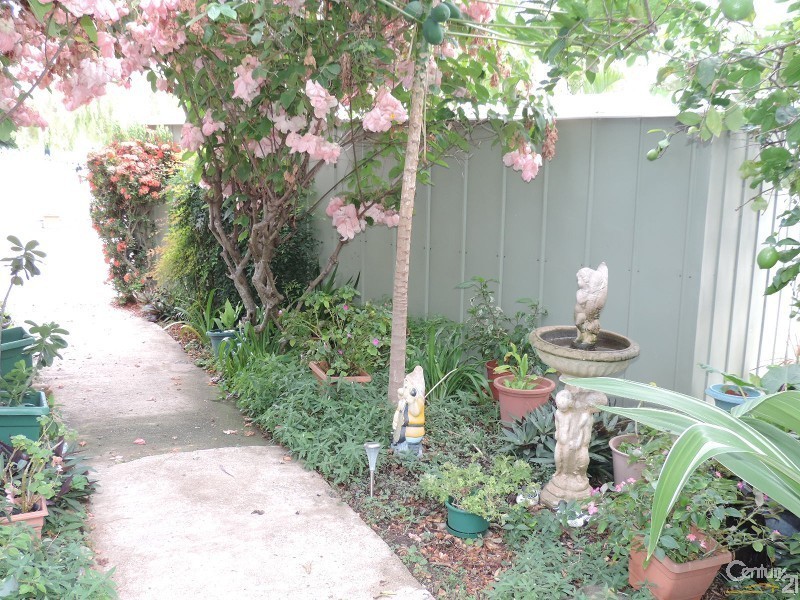 136 THE ESPLANADE, Toolakea QLD 4818