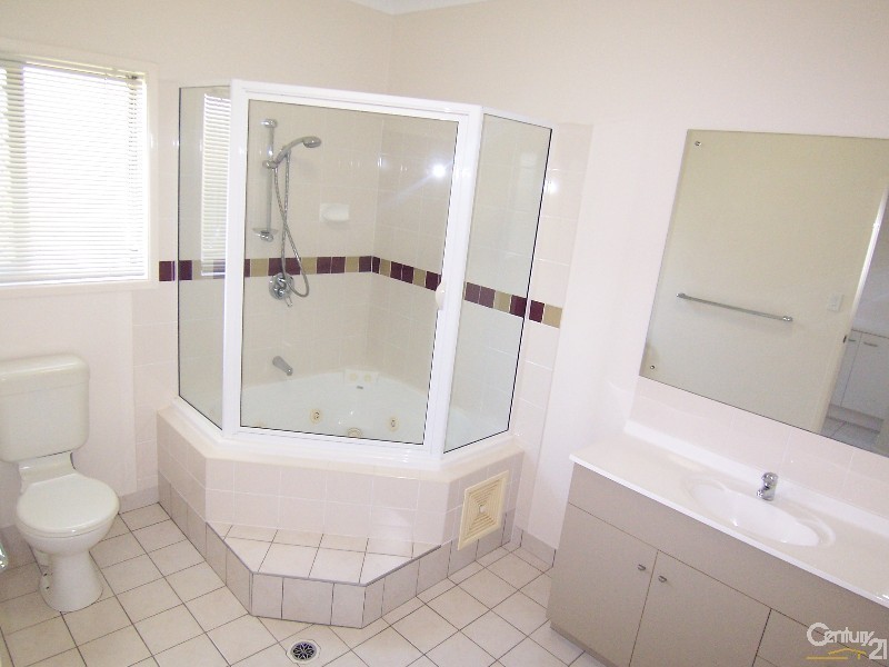 34/1 BURNDA, Kirwan QLD 4817