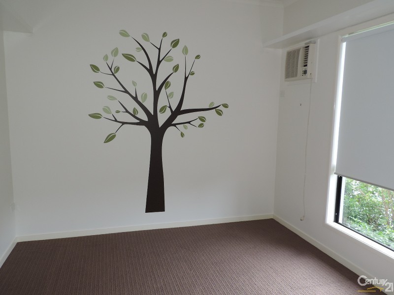 9 CAMPBELL, Hermit Park QLD 4812