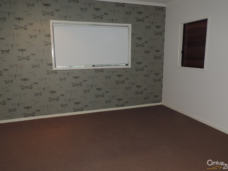 9 CAMPBELL, Hermit Park QLD 4812