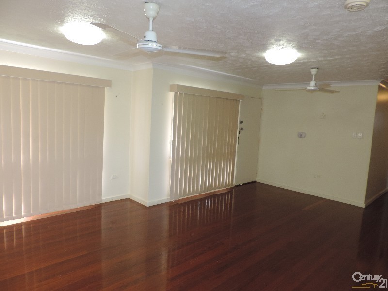 25 DANIELS STREET, Vincent QLD 4814