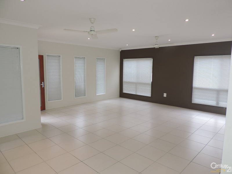 22 LOGRUNNER AVENUE, Bohle Plains QLD 4817