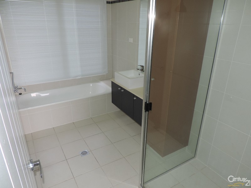 22 LOGRUNNER AVENUE, Bohle Plains QLD 4817