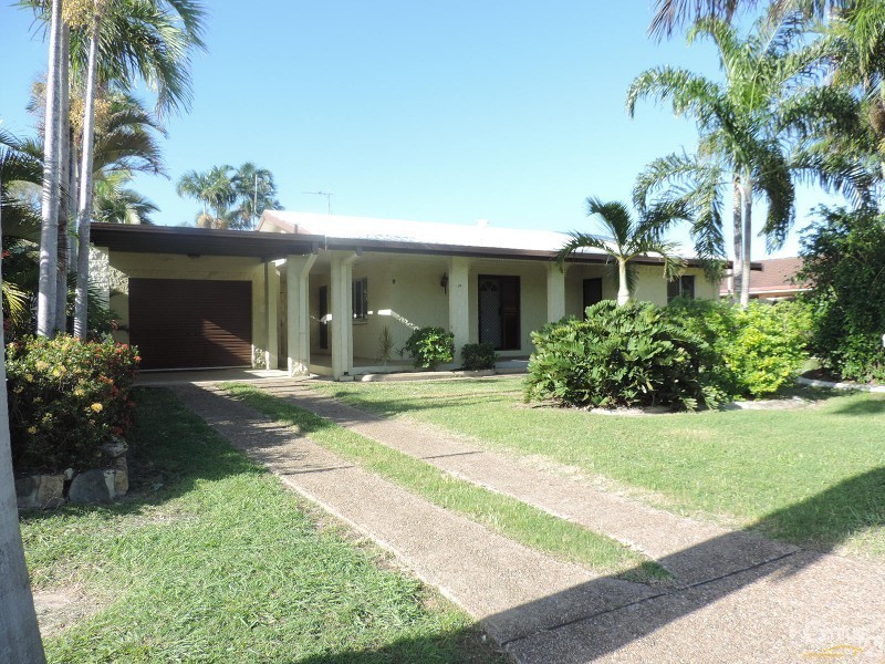 16 CANTERBURY ROAD, Kirwan QLD 4817