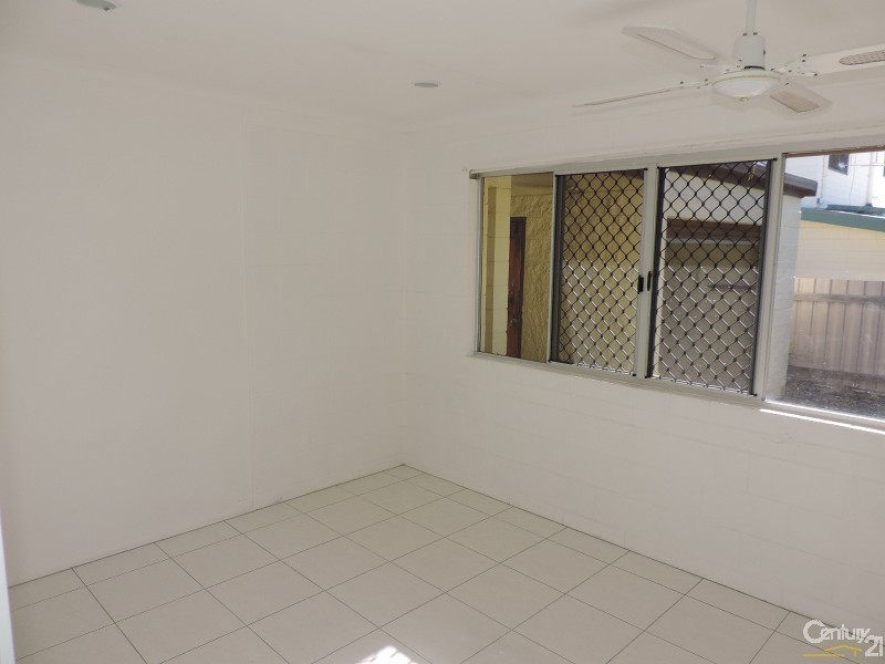 16 CANTERBURY ROAD, Kirwan QLD 4817