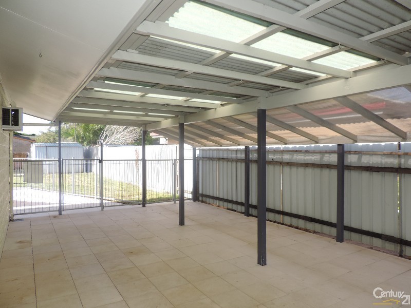 16 CANTERBURY ROAD, Kirwan QLD 4817