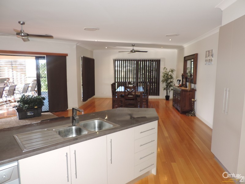 12 STENHOUSE COURT, Mount Low QLD 4818