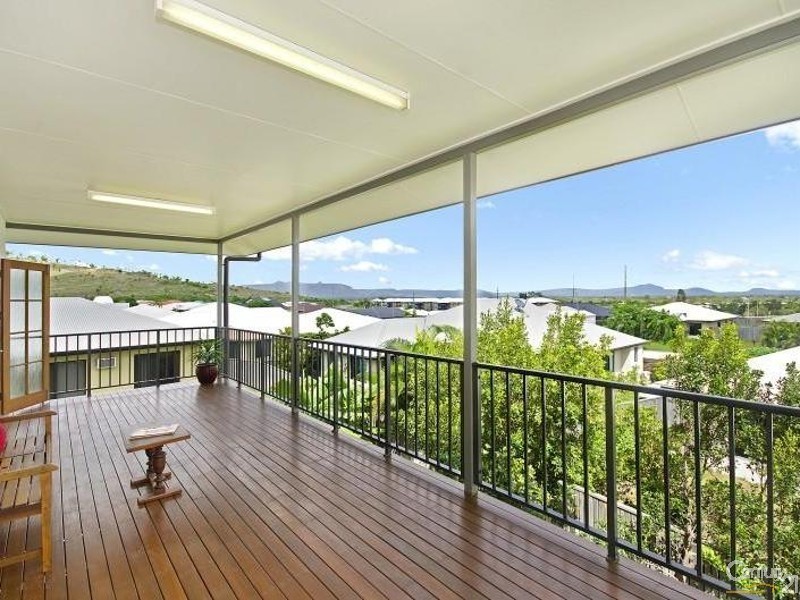 11 WIREGA CLOSE, Douglas QLD 4814