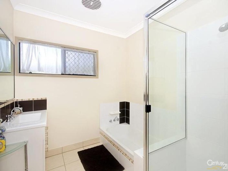 11 WIREGA CLOSE, Douglas QLD 4814