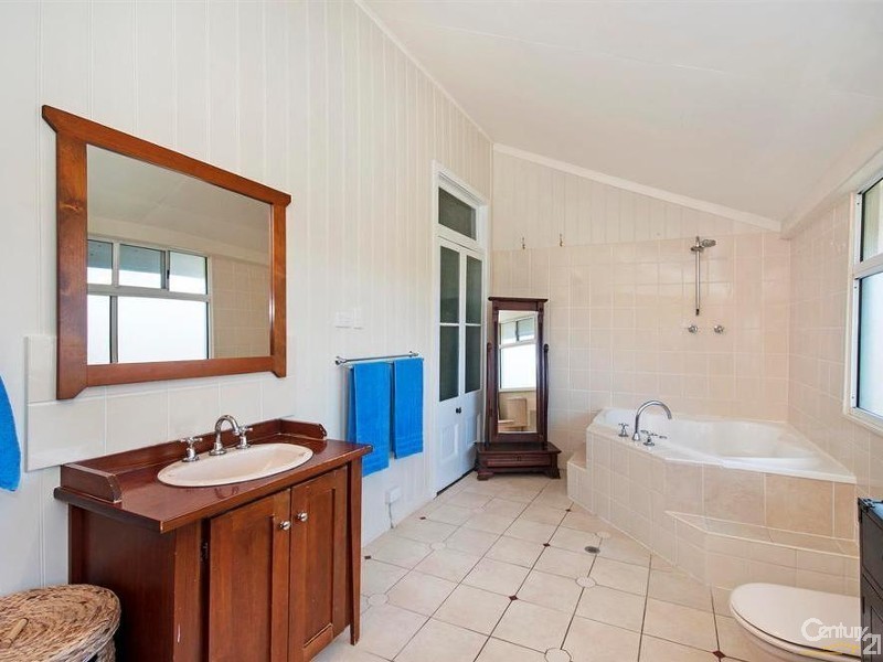 76 TEXAS ROAD, Jensen QLD 4818