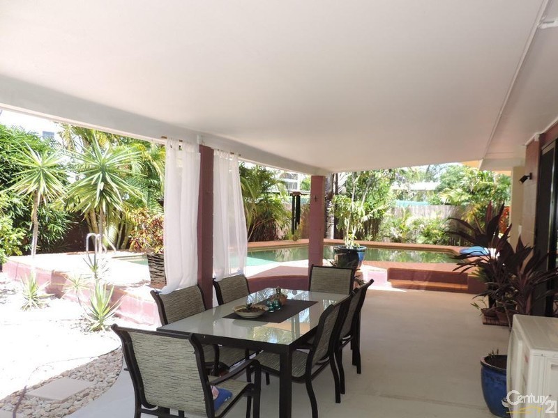 56 WACKETT STREET, Pallarenda QLD 4810