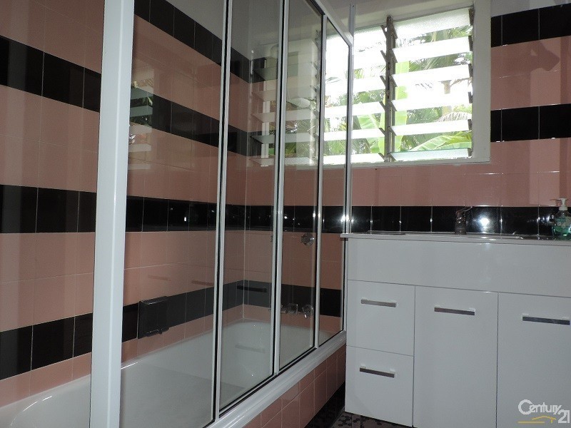 Belgian Gardens QLD 4810