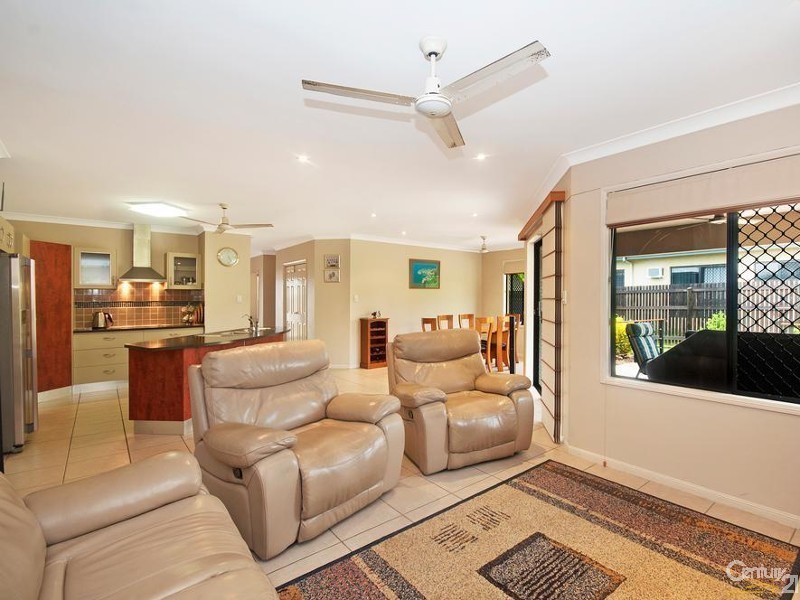 10 REDBANK COURT, Mount Louisa QLD 4814