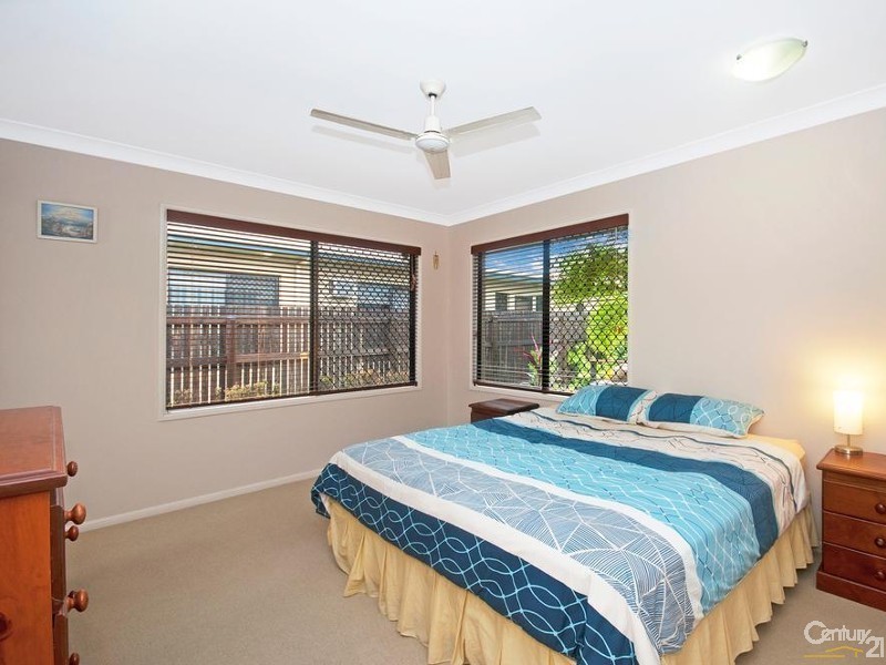 10 REDBANK COURT, Mount Louisa QLD 4814