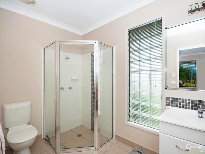 10 REDBANK COURT, Mount Louisa QLD 4814