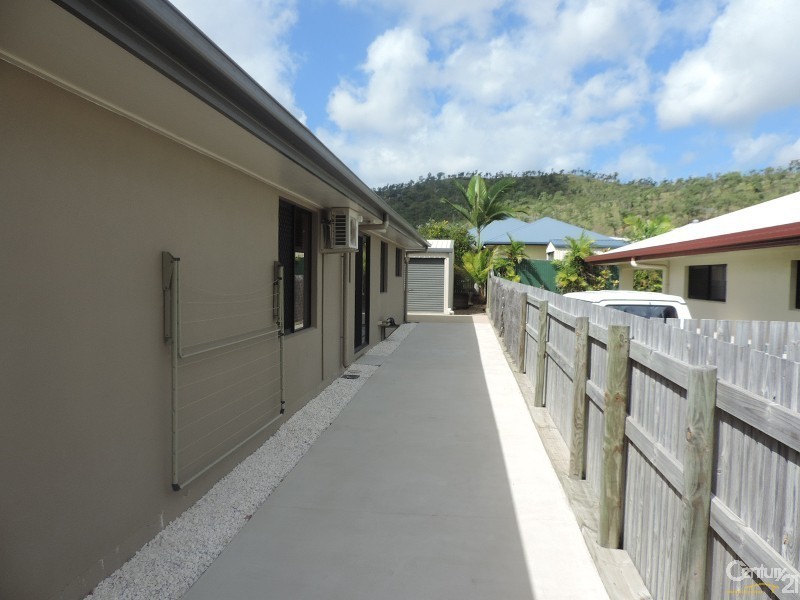 10 REDBANK COURT, Mount Louisa QLD 4814