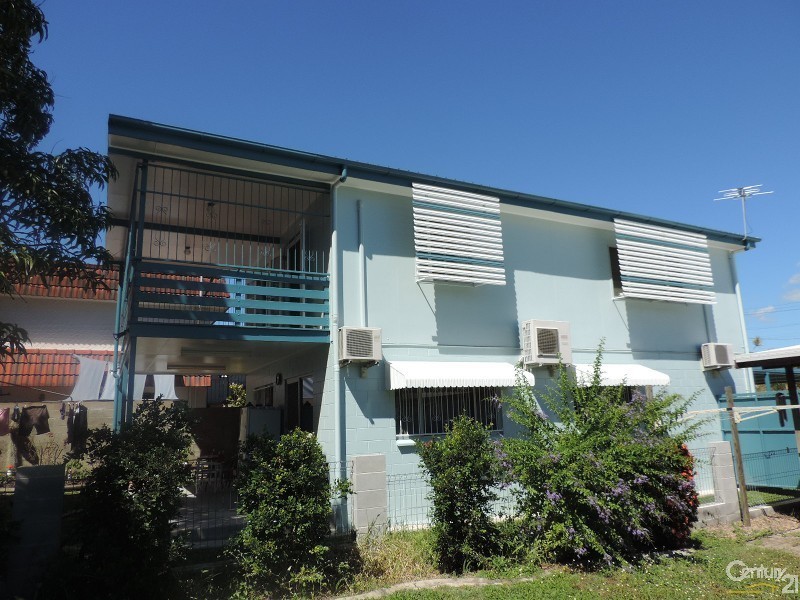 1 HAROLD STREET, West End QLD 4810