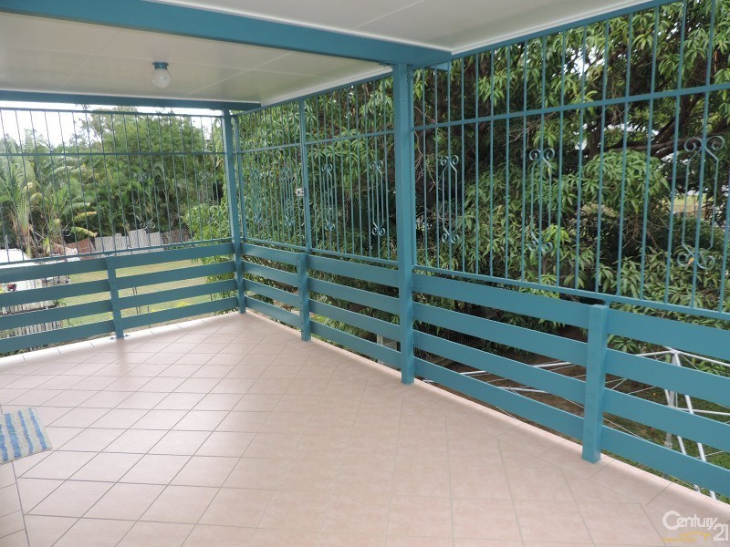 1 HAROLD STREET, West End QLD 4810