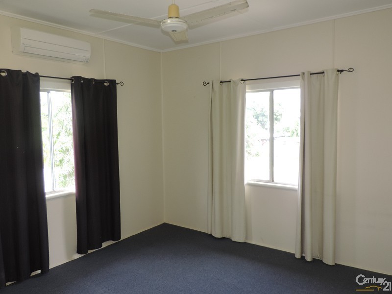 158 IRELAND STREET, Oonoonba QLD 4811