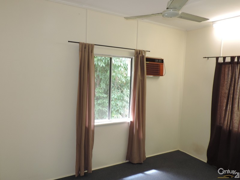 158 IRELAND STREET, Oonoonba QLD 4811