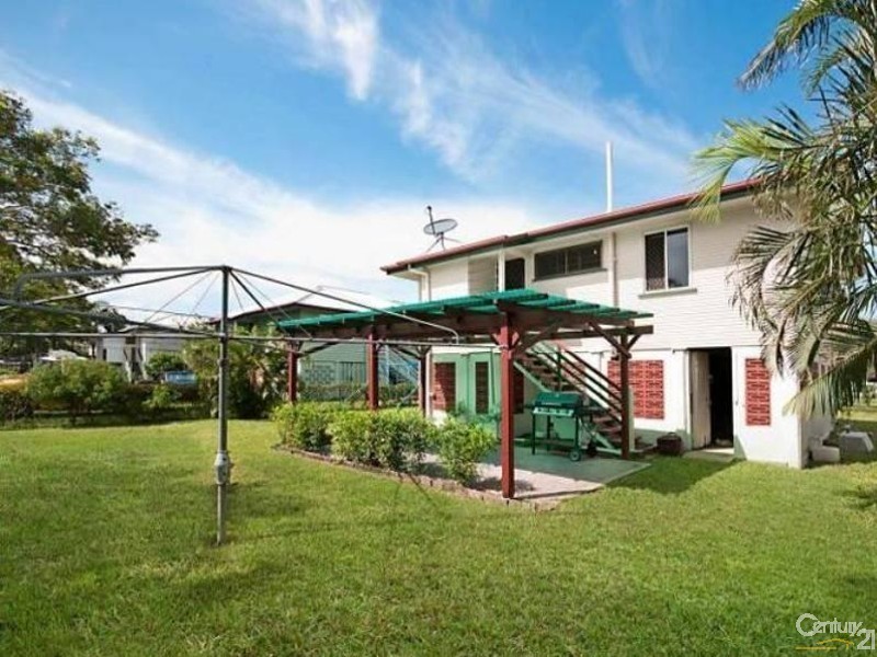 8 MUNROE STREET, Wulguru QLD 4811