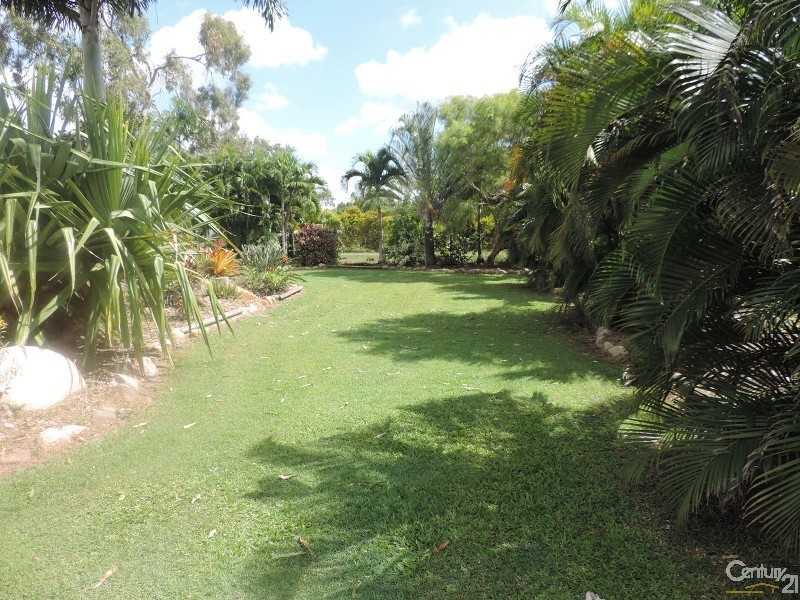 27 BONNETT ROAD, Mount Low QLD 4818