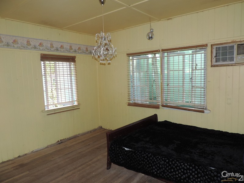 57 LANCASTER STREET, Garbutt QLD 4814