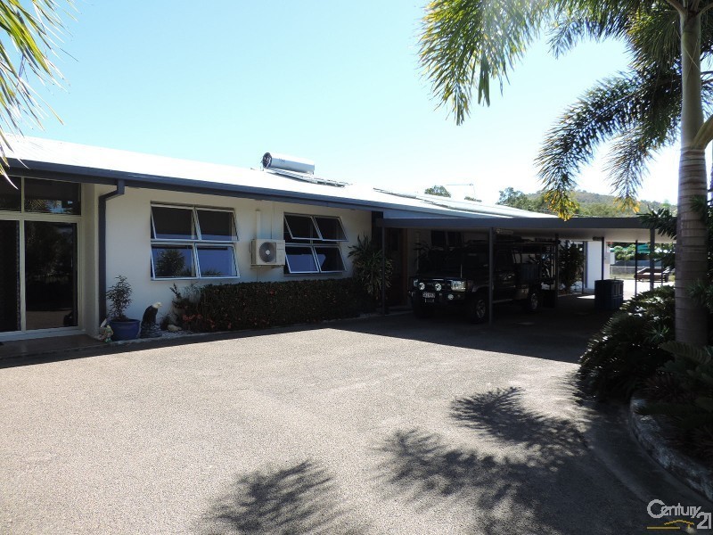 19 WACKETT STREET, Pallarenda QLD 4810