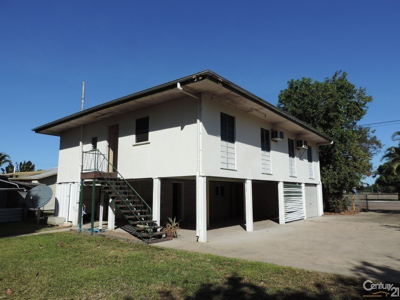 22 ABBOTT STREET, Oonoonba QLD 4811