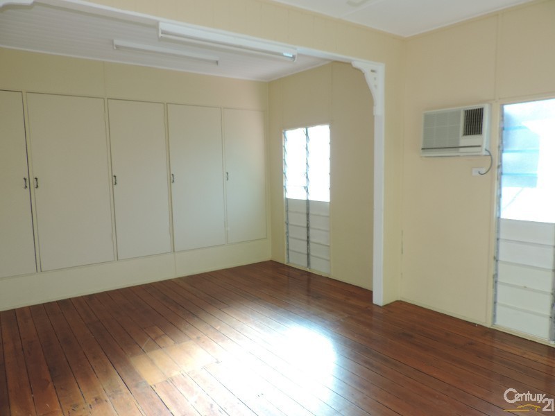 22 ABBOTT STREET, Oonoonba QLD 4811