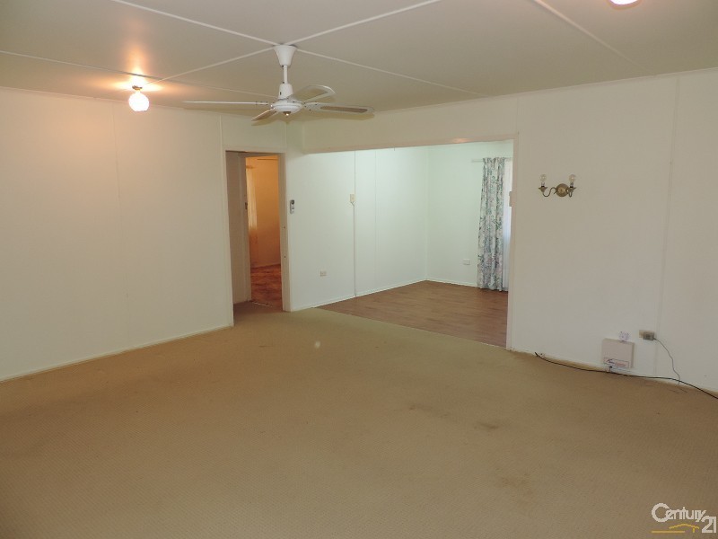 2 LANCASTER STREET, Garbutt QLD 4814