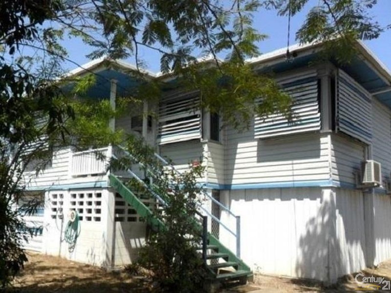 133 FINDLATER STREET, Oonoonba QLD 4811