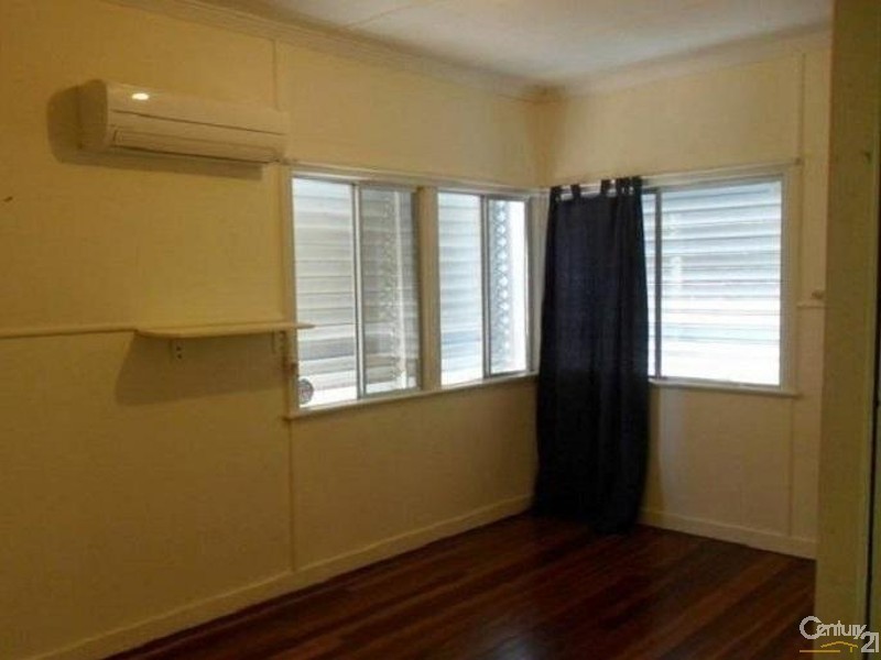 133 FINDLATER STREET, Oonoonba QLD 4811