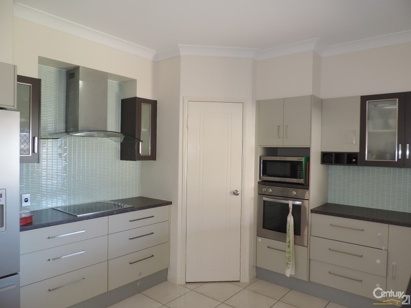 Bohle Plains QLD 4817