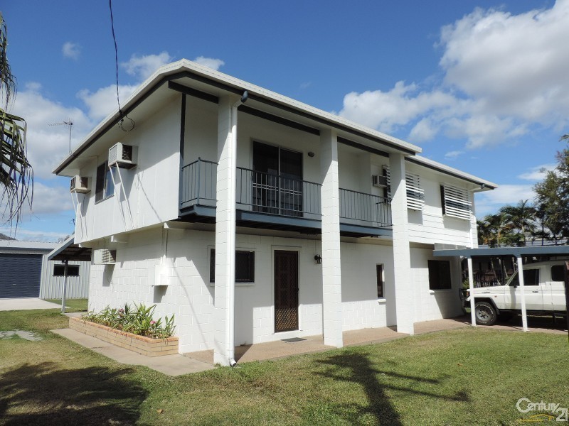 4 CATHERINE CRESCENT, Kelso QLD 4815